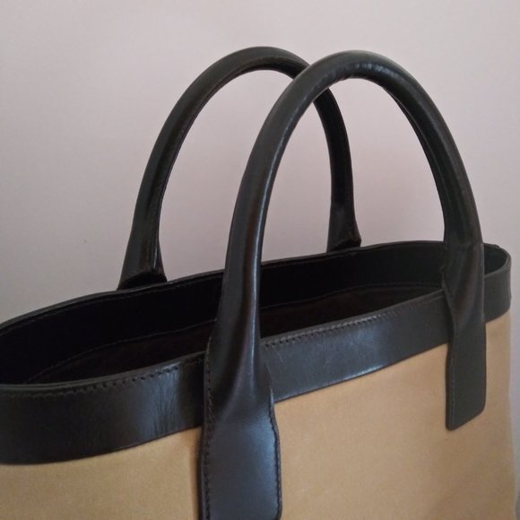 Gucci Shelly Top Handle Tote - Picture 5 of 15